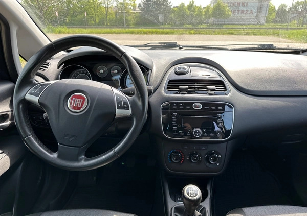 Fiat Punto cena 17900 przebieg: 173400, rok produkcji 2013 z Poznań małe 254